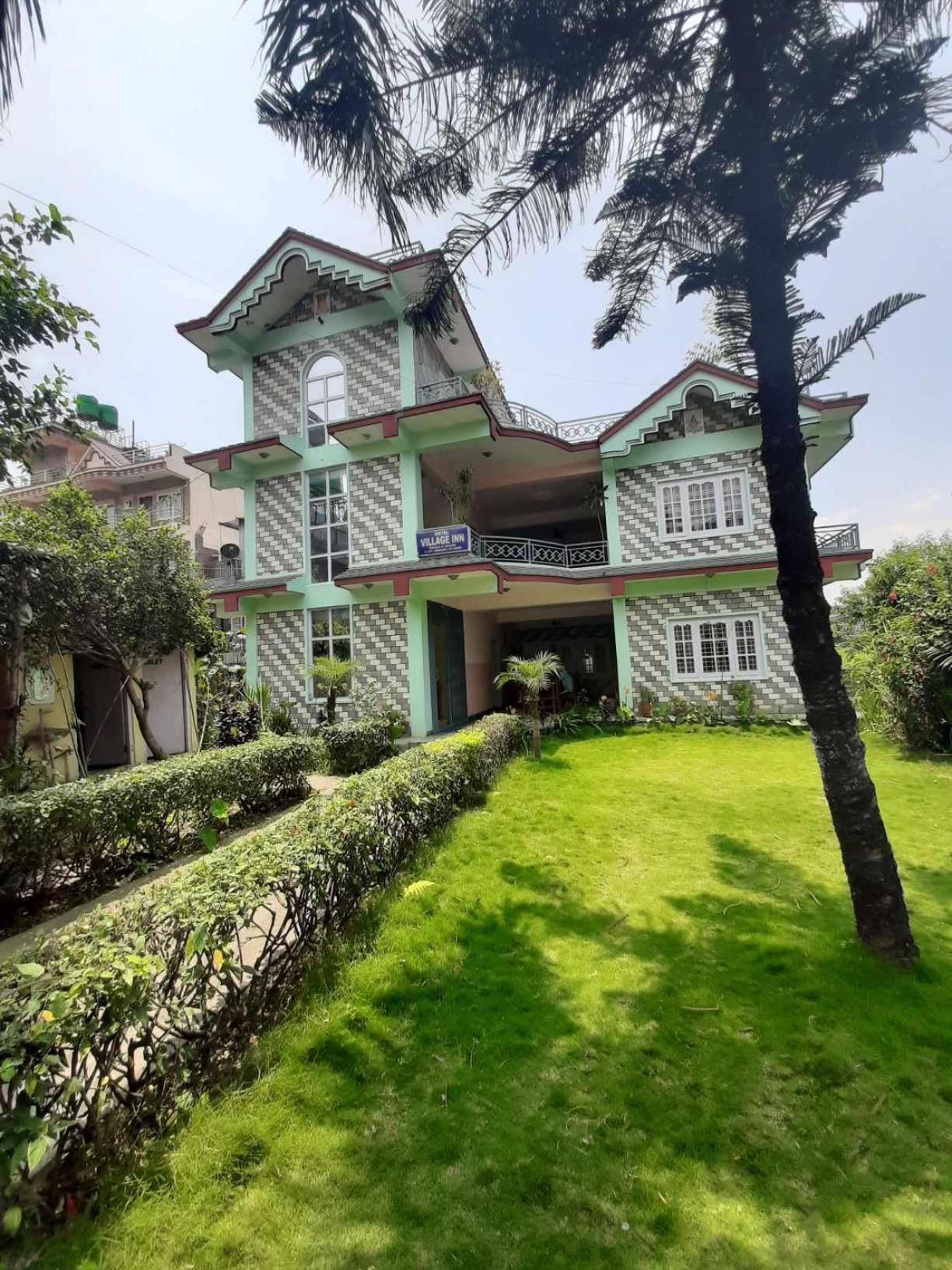 Hotel Village Inn Pokhara Buitenkant foto