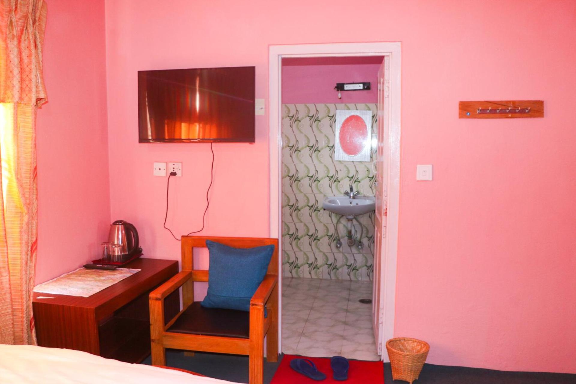 Hotel Village Inn Pokhara Buitenkant foto